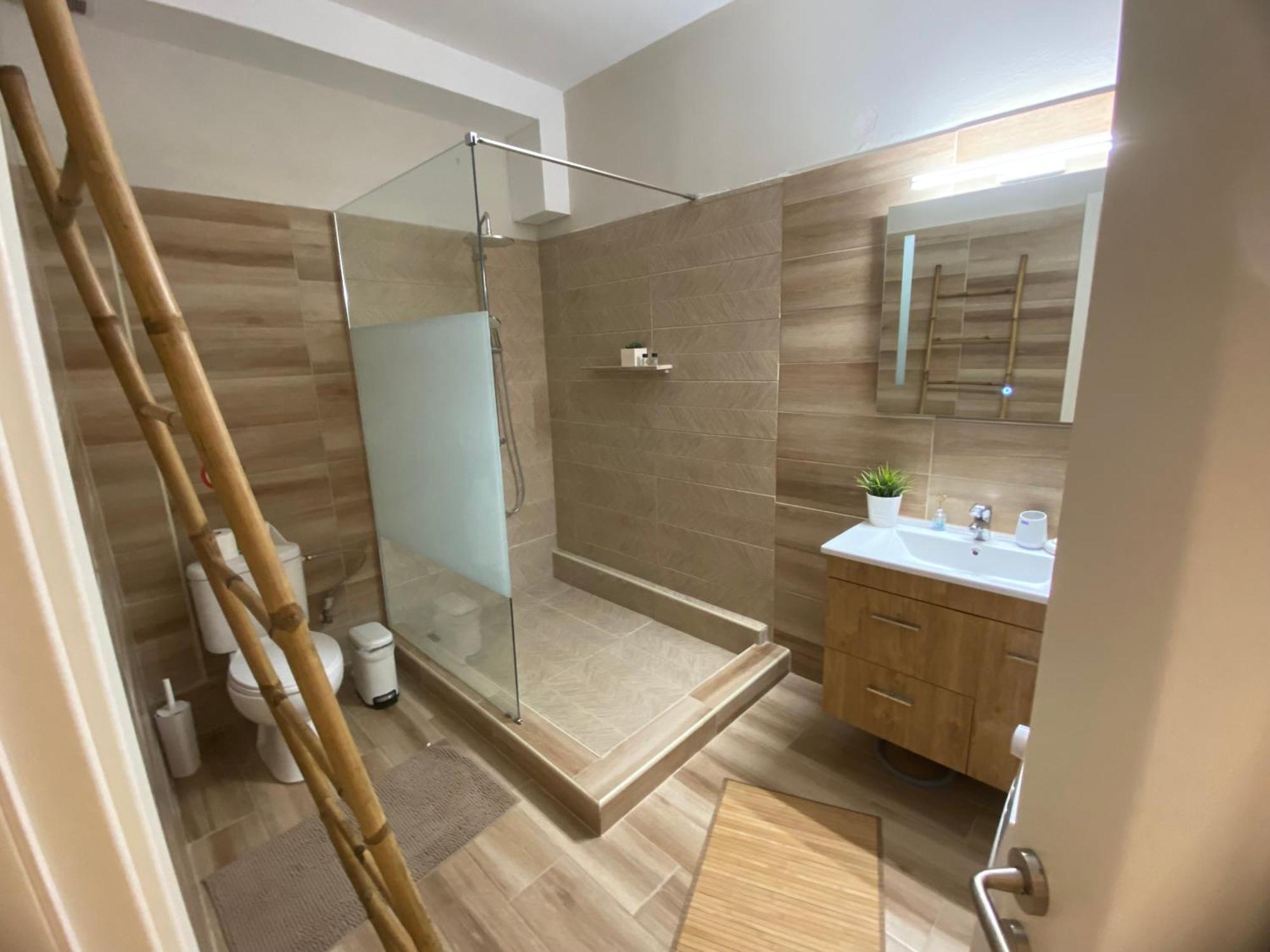 Lmj Apartments Artemida  Bagian luar foto